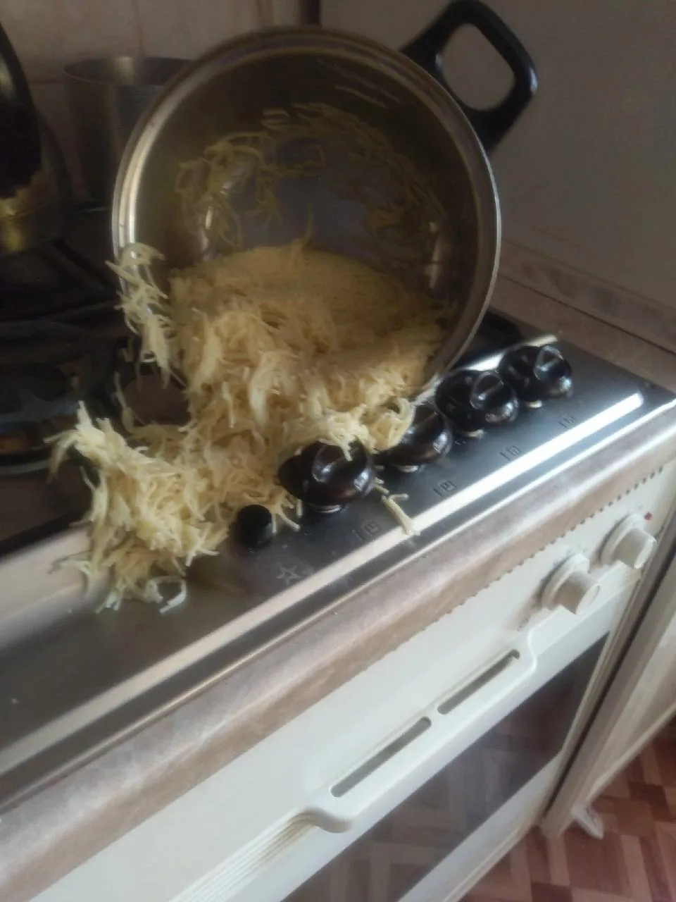 Я просто хотел макарон...