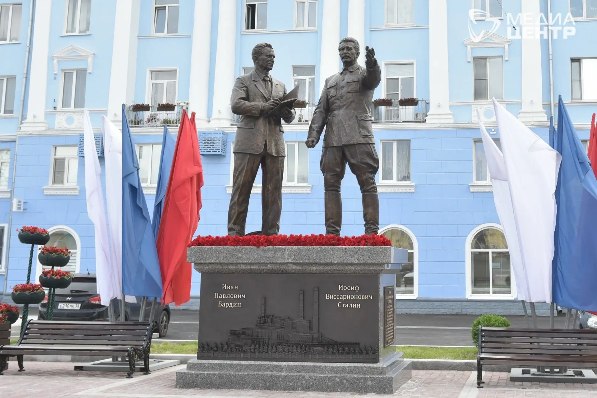 ⛔В Екатеринбурге не дали установить бюст Сталина - не нашли ему места.