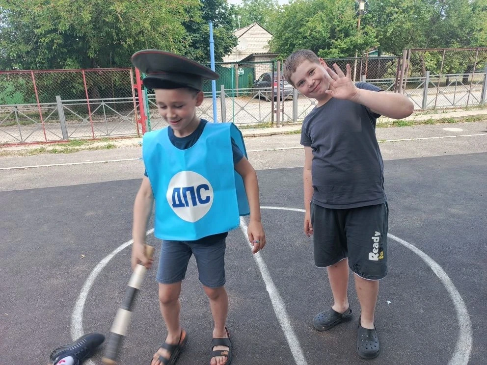 8-й день лета в пришкольном лагере: Профессии – это интересно!