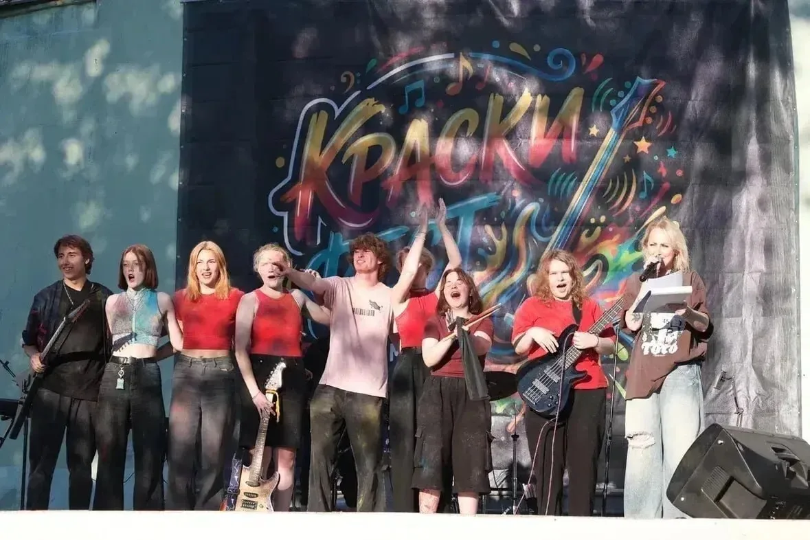 🎉 Подольчане создавали яркие визуальные эффекты на «Краски Фест»