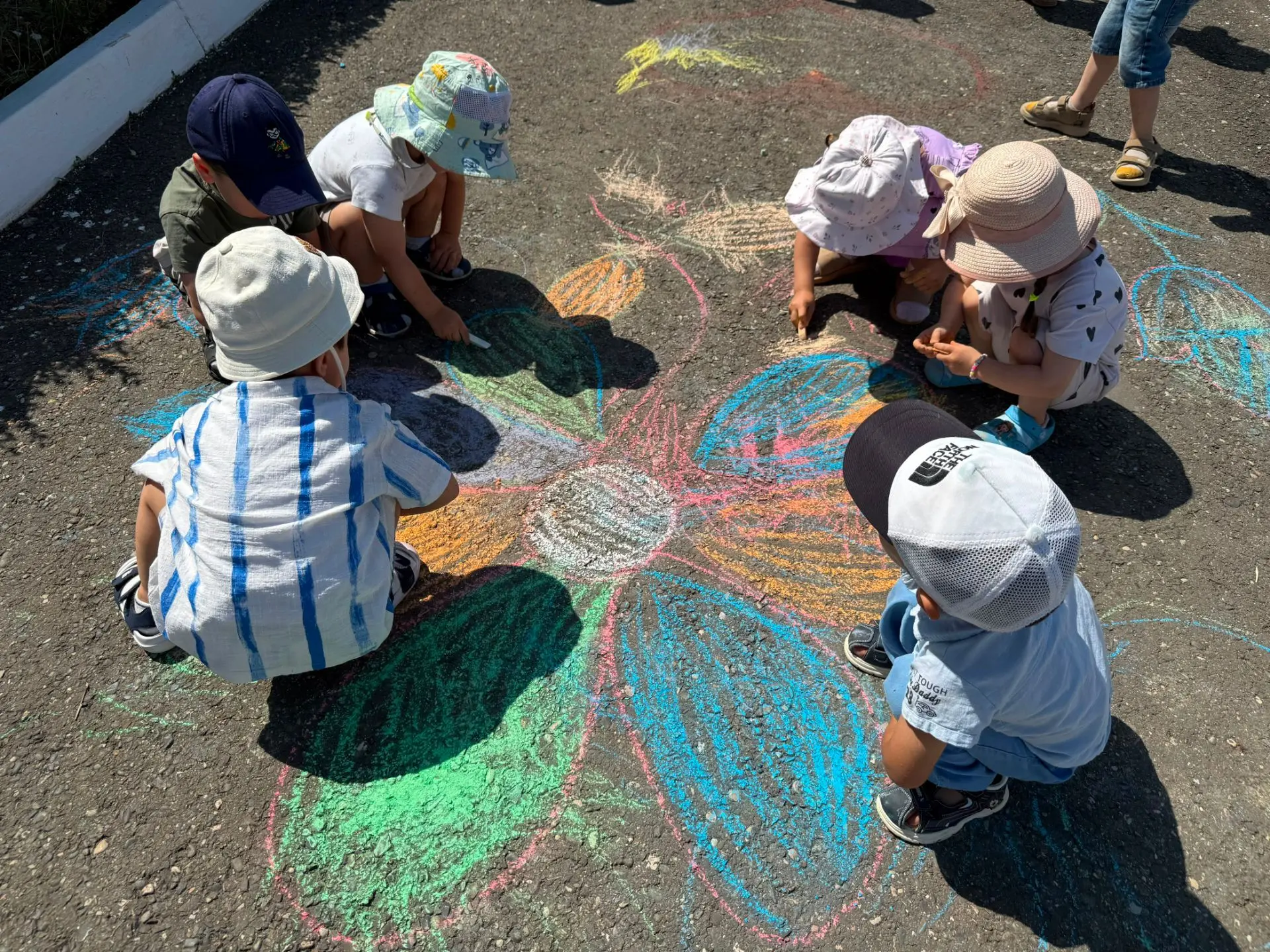 Наше лето в ярких мелках 🌞🎨