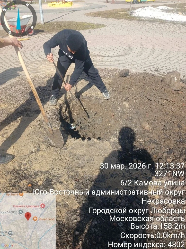 🌿 Накануне на дворовой территории дома Камова, 5 корпус 2 проведены работы по благоустройству  По ин