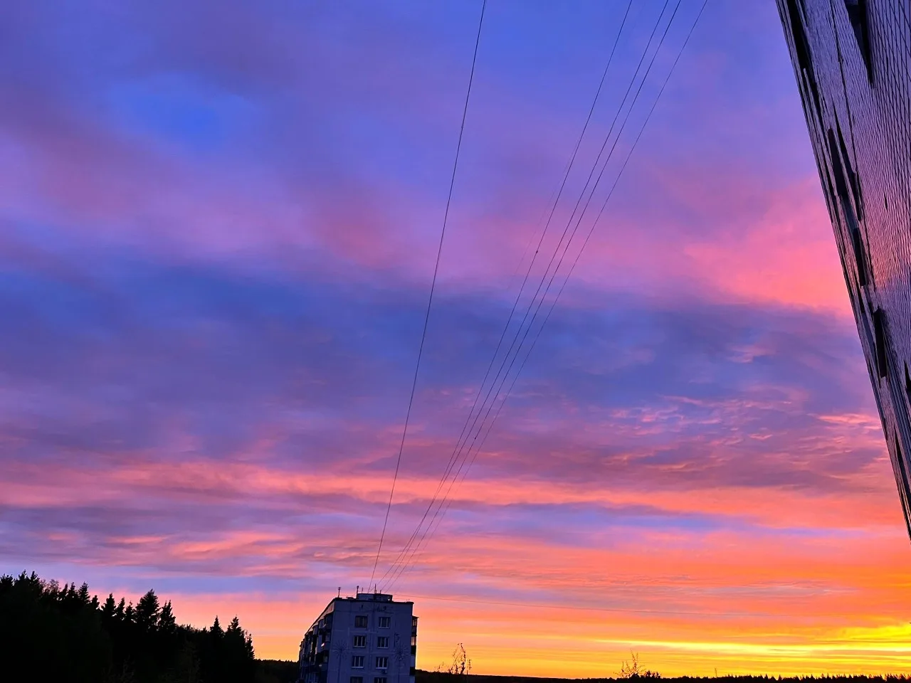 Невероятный закат над Ржавками 🌅😍  НЕ ЗАБУДЬ ПОДПИСАТЬСЯ ⤵️