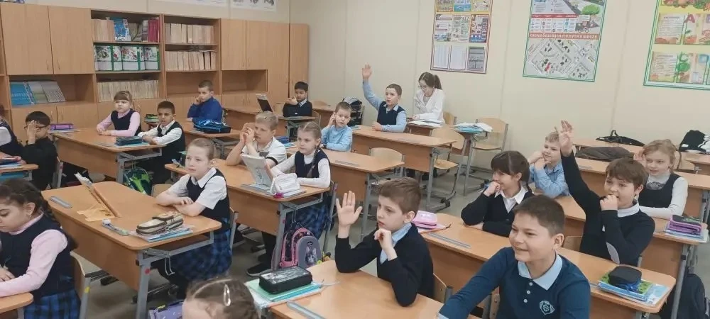 🍏Заботимся о здоровье: беседа о витаминах  Студентки 2-го курса педиатрического факультета ТГМа пров