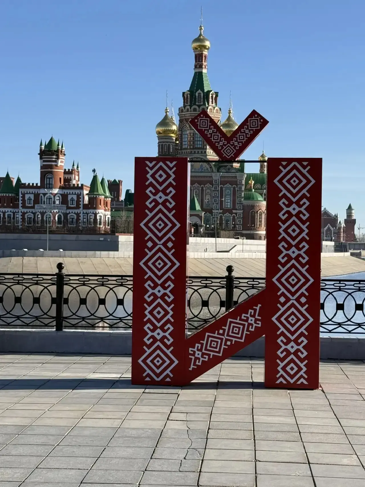 Привет всем из столицы Республики Марий Эл!  Утренняя Йошкар-Ола похожа на фильм-сказку. Пробежался 