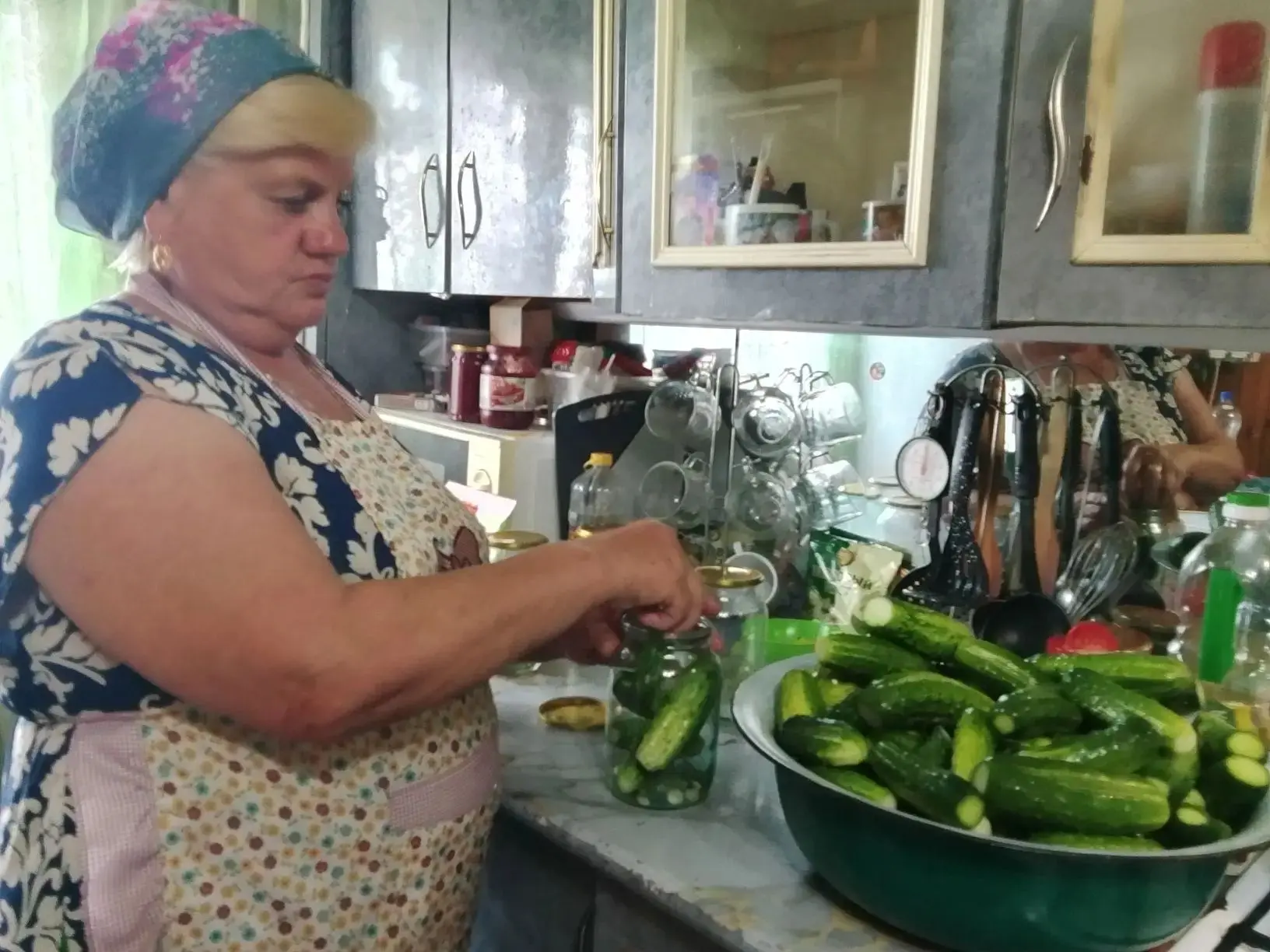 🥒🍆В сельской местности для пожилых людей помощь социальных работников очень необходим...