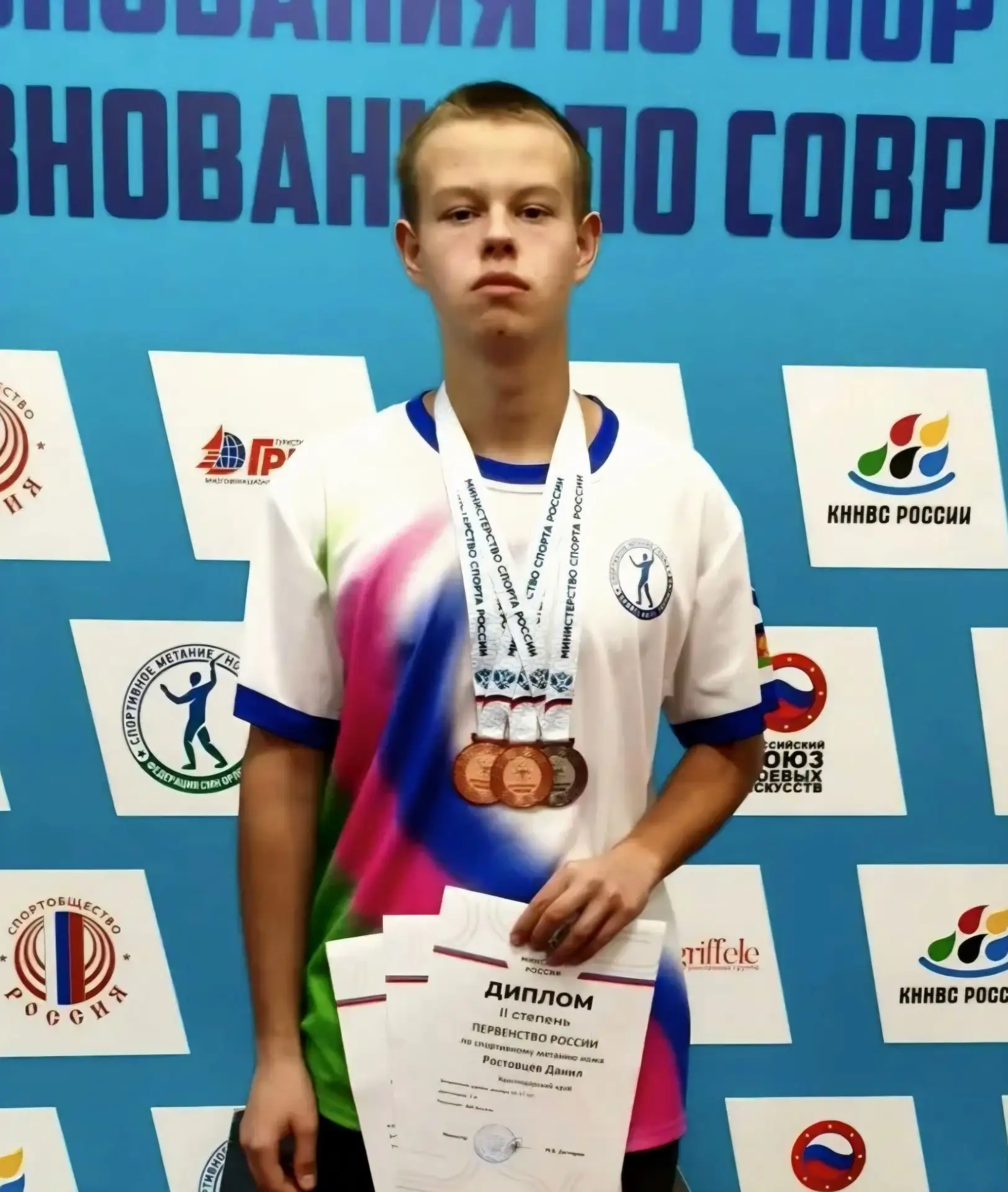 Холодный расчёт и отличный результат: три медали Данила Ростовцева!