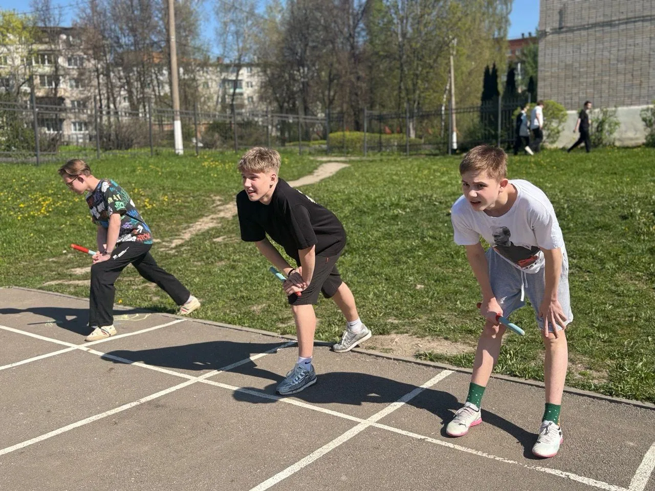 🏃‍♂️ «От Победы к Победе!»: эстафетный забег Сегодня в рамках общешкольного проекта «Девять дней до 