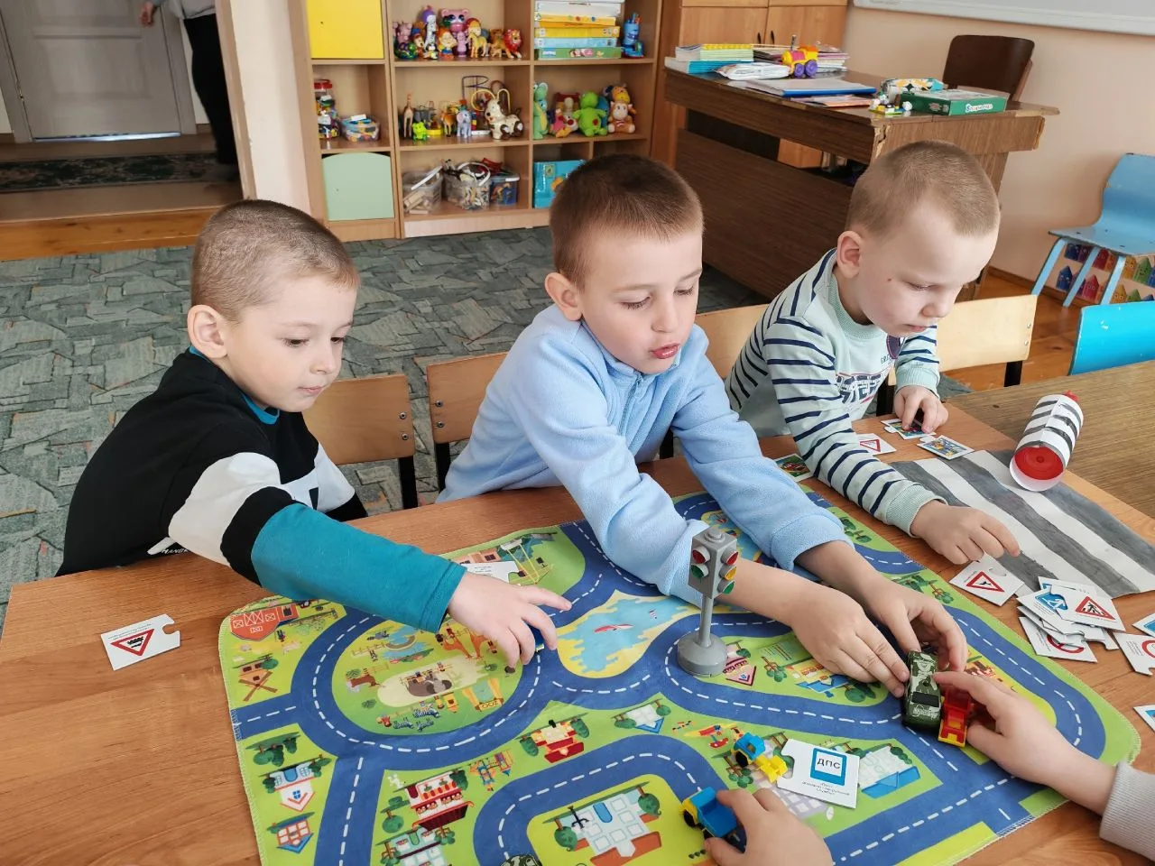 🚦Правила дорожные детям знать положено!