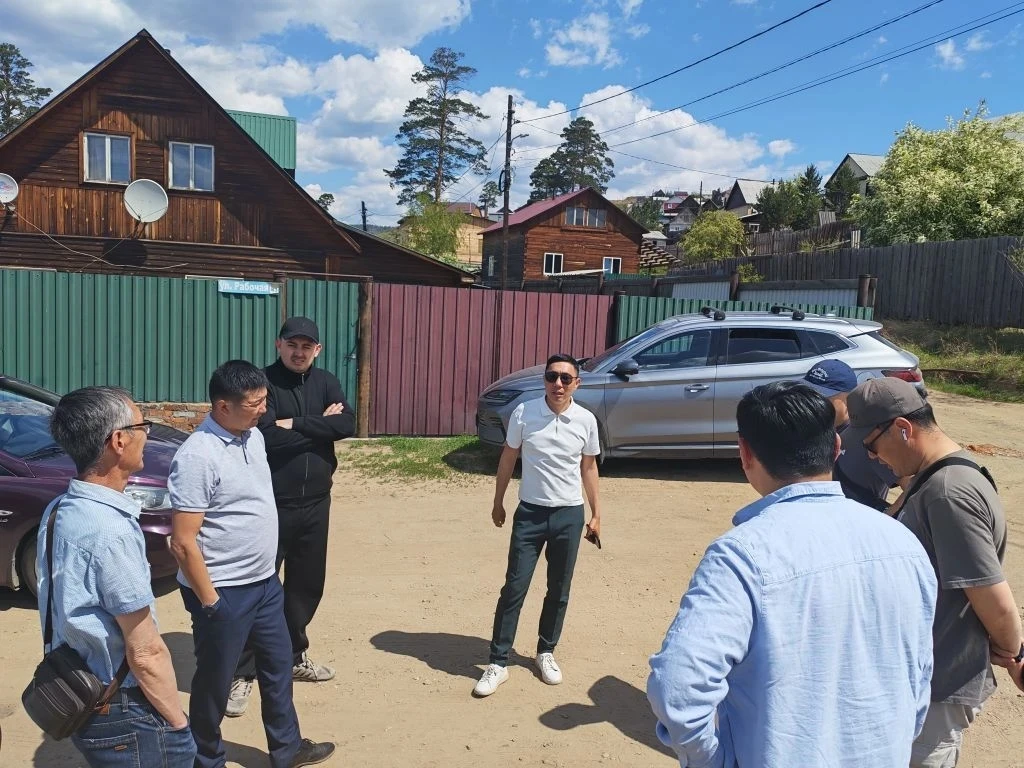 Помните моё заявление о том, что мы планировали построить лестницу, соединяющую микрора...