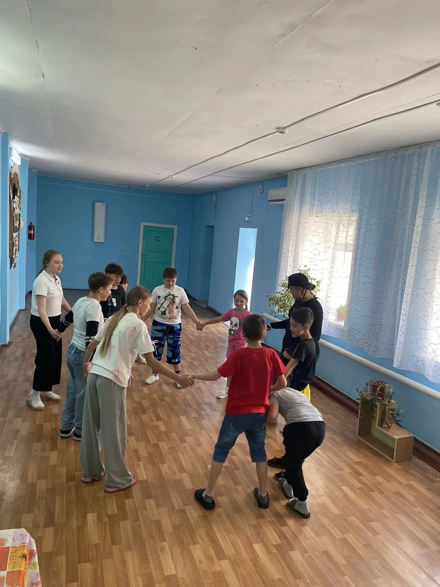 **Игры народов России: как наш лагерь изучал традиции через забаву!**