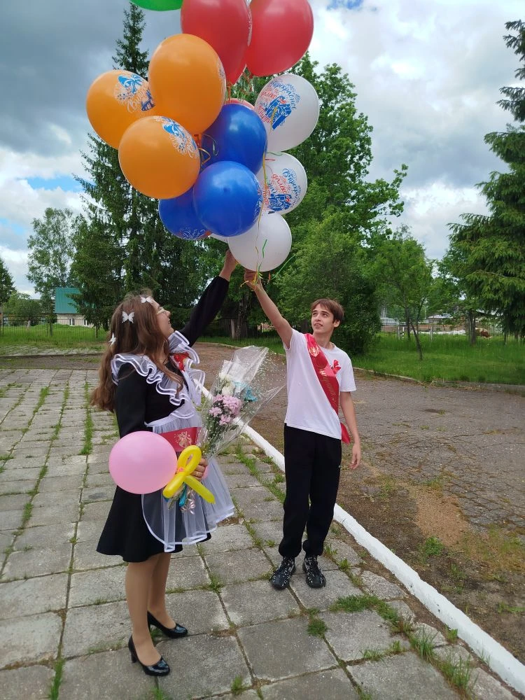 🔔 ПОСЛЕДНИЙ ЗВОНОК – 2026 🔔

26 мая в нашей школе прозвенел главный звонок для выпускников. Радост