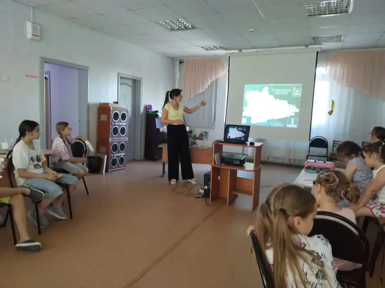 Творчество, краеведение и жизненно важные навыки!

Вчера ребята на площадке «Созвучие» поговорили о 