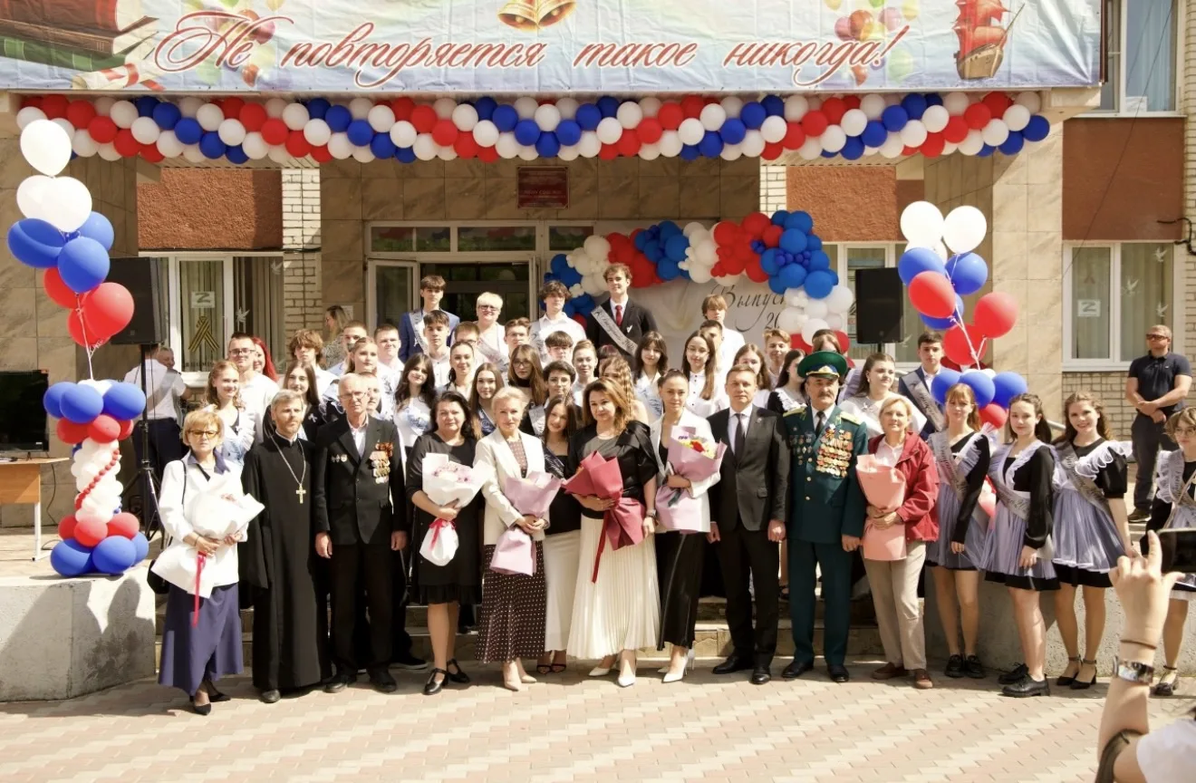 В добрый путь, выпускники  Сегодня, 26 мая, во всех школах города Невинномысска прозвенели последние
