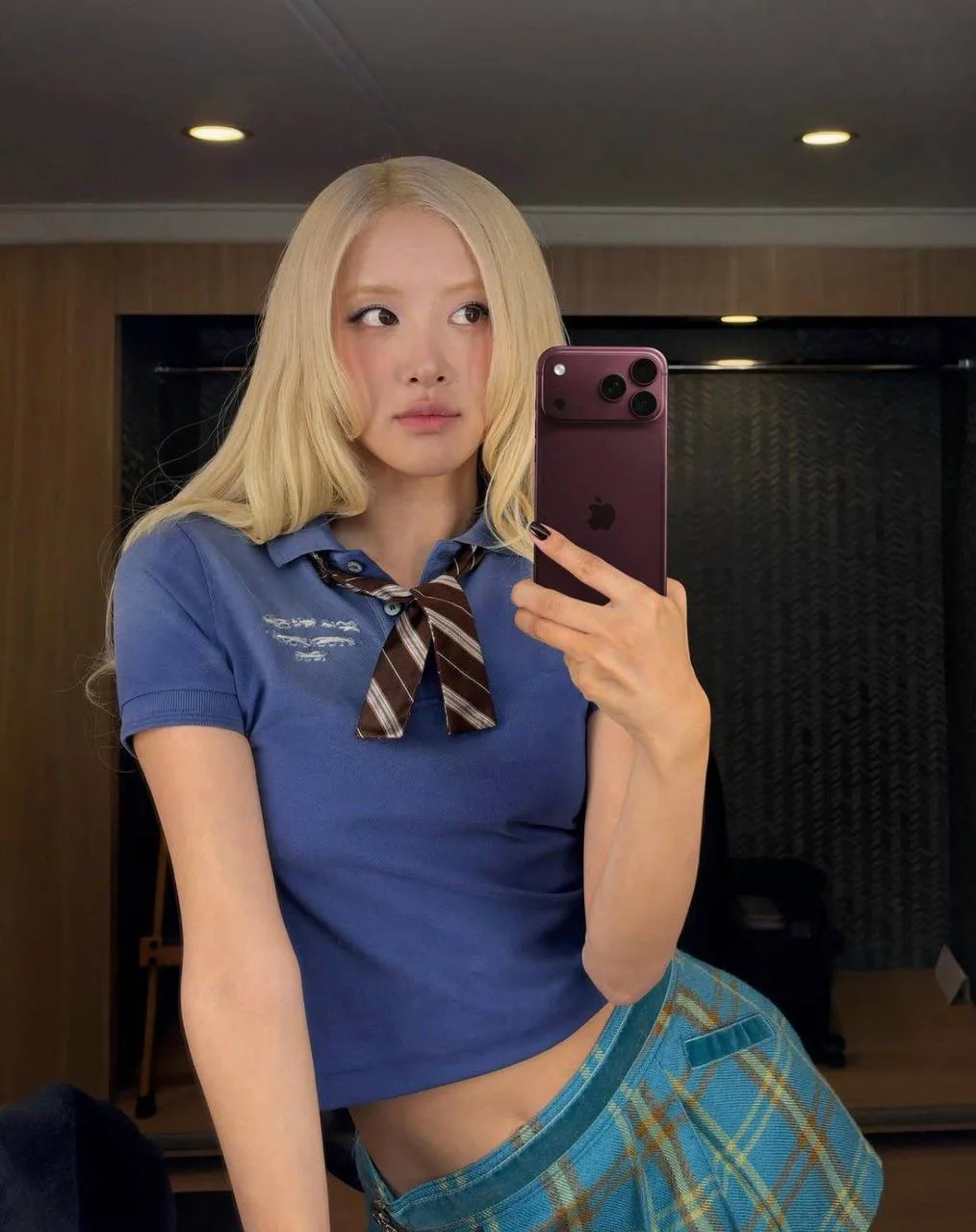 У Розэ уже появился новый iPhone 18 Pro💅🏻🔥