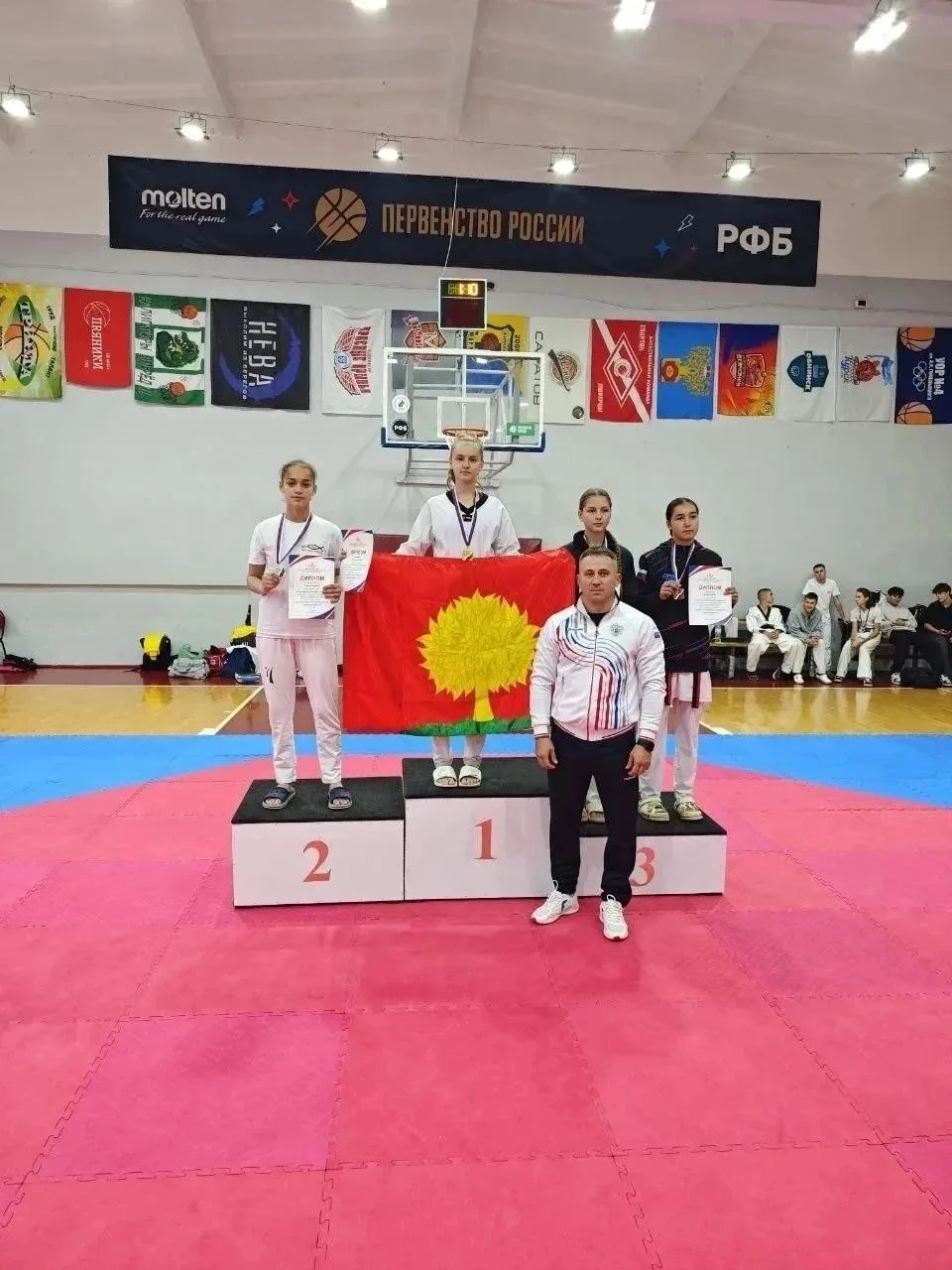 Лобненская спортсменка взяла серебро на чемпионате ЦФО по тхэквондо! 🥈🥋