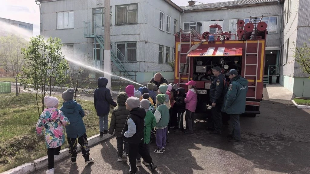 🚒 В гости к дошколятам приехала пожарная машина!