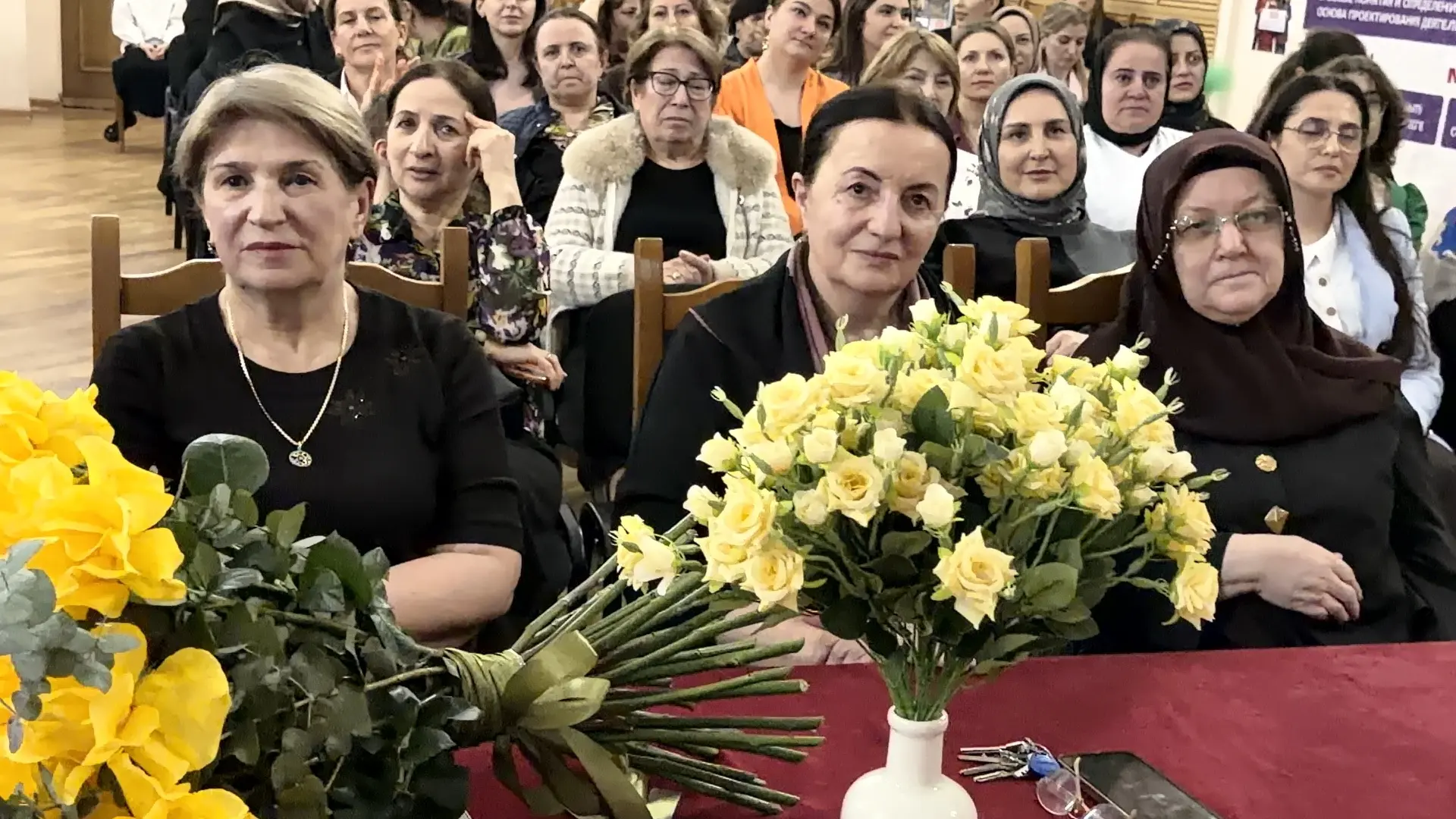 В преддверии прекрасного весеннего праздника 8 Марта в нашей гимназии состоялся концерт, наполненный