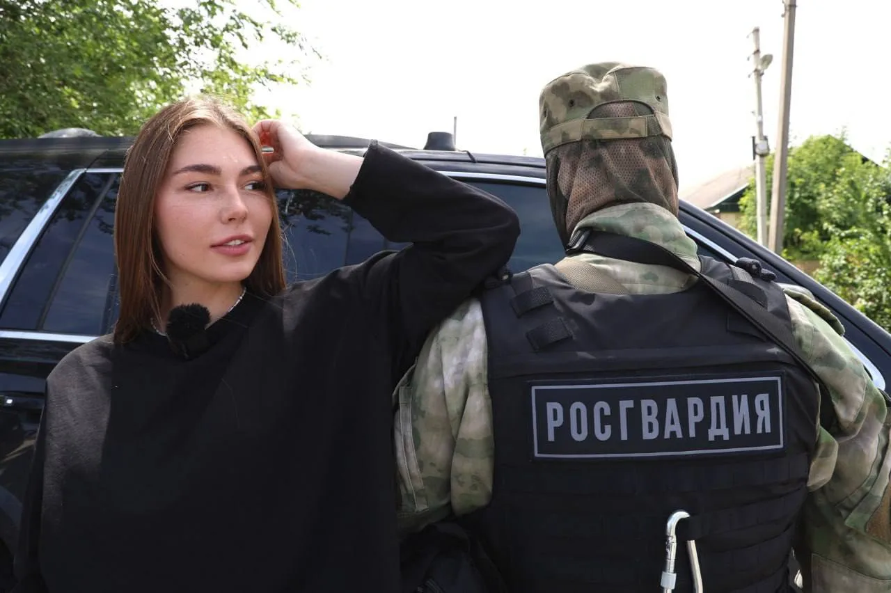 С Днем войск национальной гвардии Российской Федерации!  Спасибо за вашу работу.   Военкор Марьяна Н