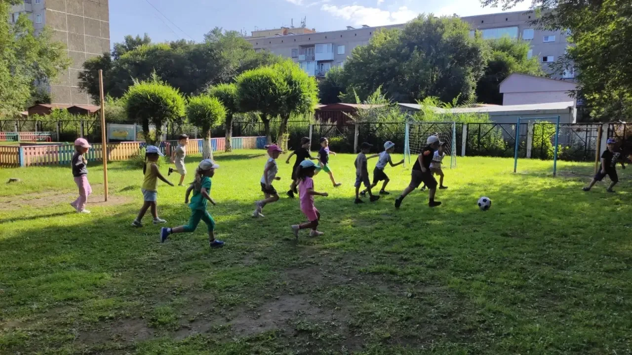 🏆 Футбольная битва: Мальчишки против Девчонок! ⚽️💥