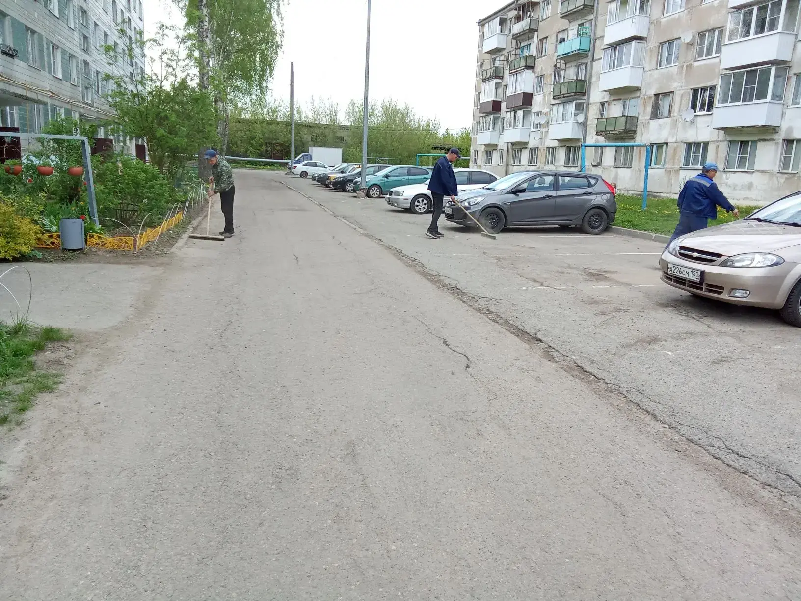 🧹 Наводим порядок в Талдомском округе

Ежедневно проводим комплексную уборку общественных пространс