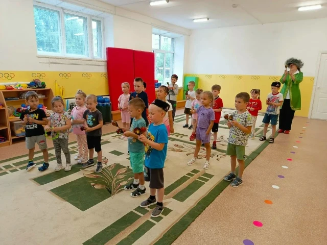 В нашем детском саду прошёл весёлый праздник "Сабантуй",  в рамках Дней Салавата Юлаева.  

В гости 