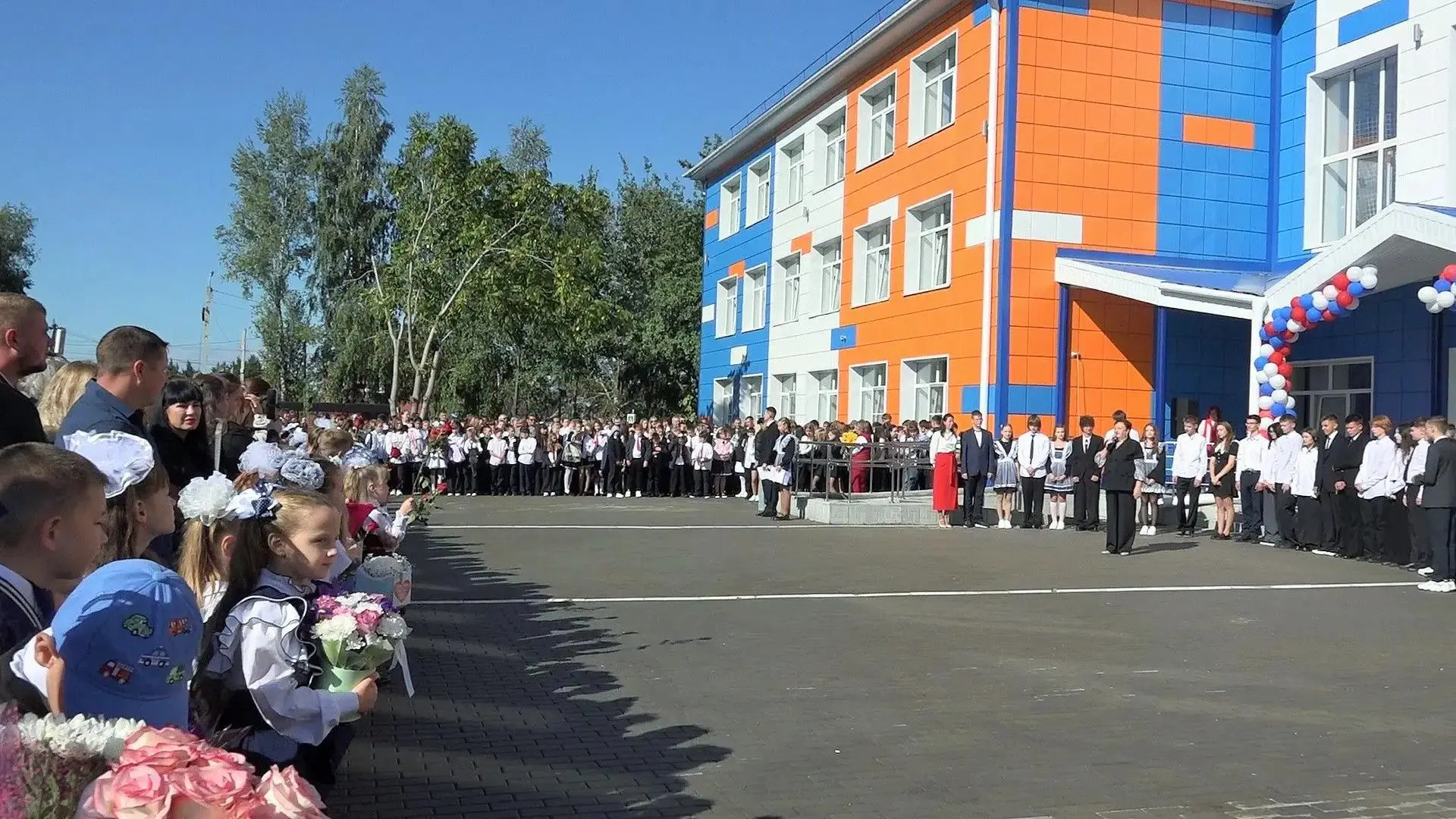 🏫 В Смоленском районе после ремонта открылась школа с новым агротехнологическим классом