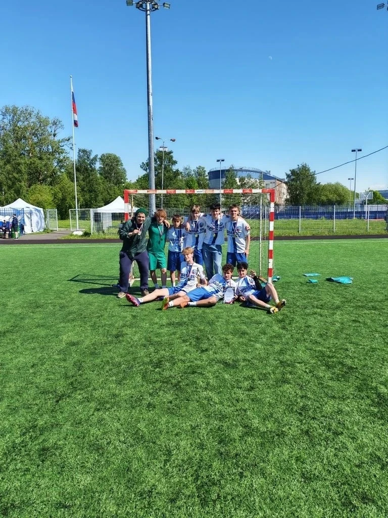 🏆 Наши — чемпионы! 🏆  С гордостью сообщаем, что объединённая команда двух корпусов нашей школы, под 