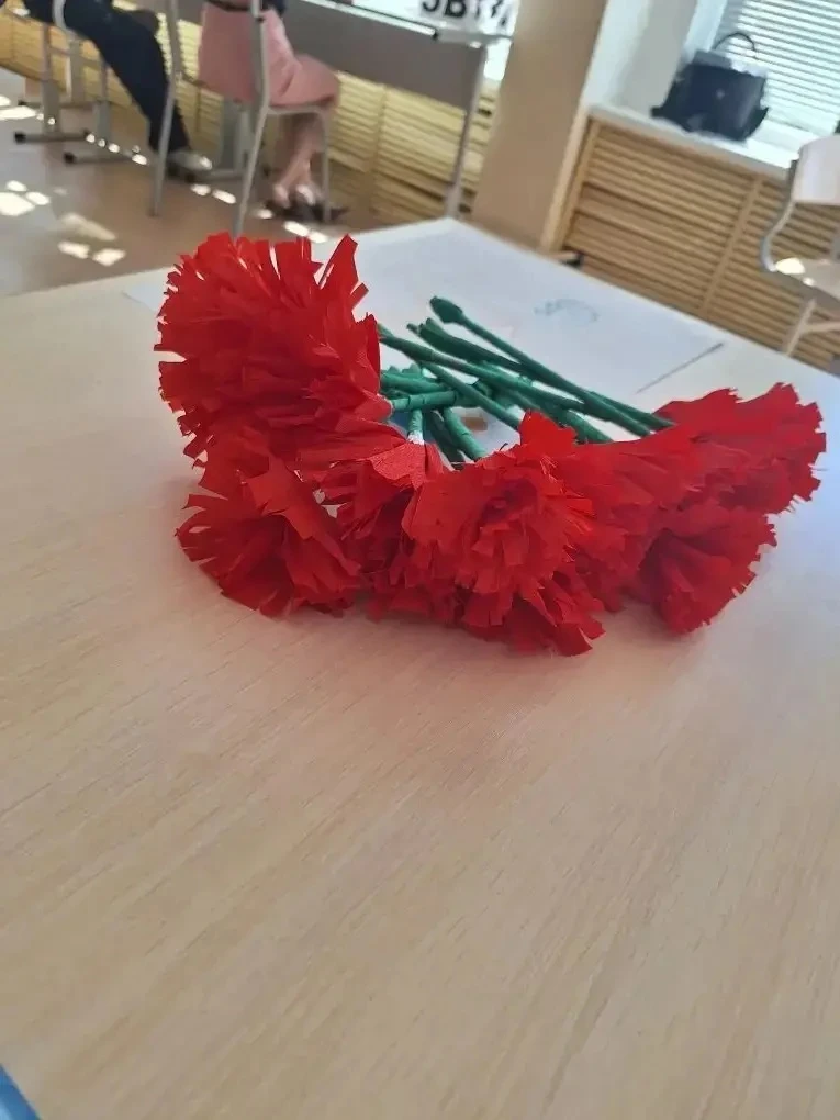 Помним. Гордимся. Благодарим.

В преддверии Дня памяти и скорби, в нашем пришкольном лагере кипела в