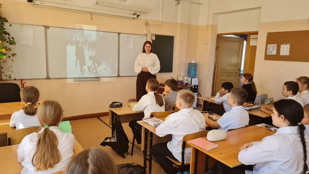 В преддверии празднования дня победы для учеников 5А и 5Г классов проведены интегрированные уроки ма