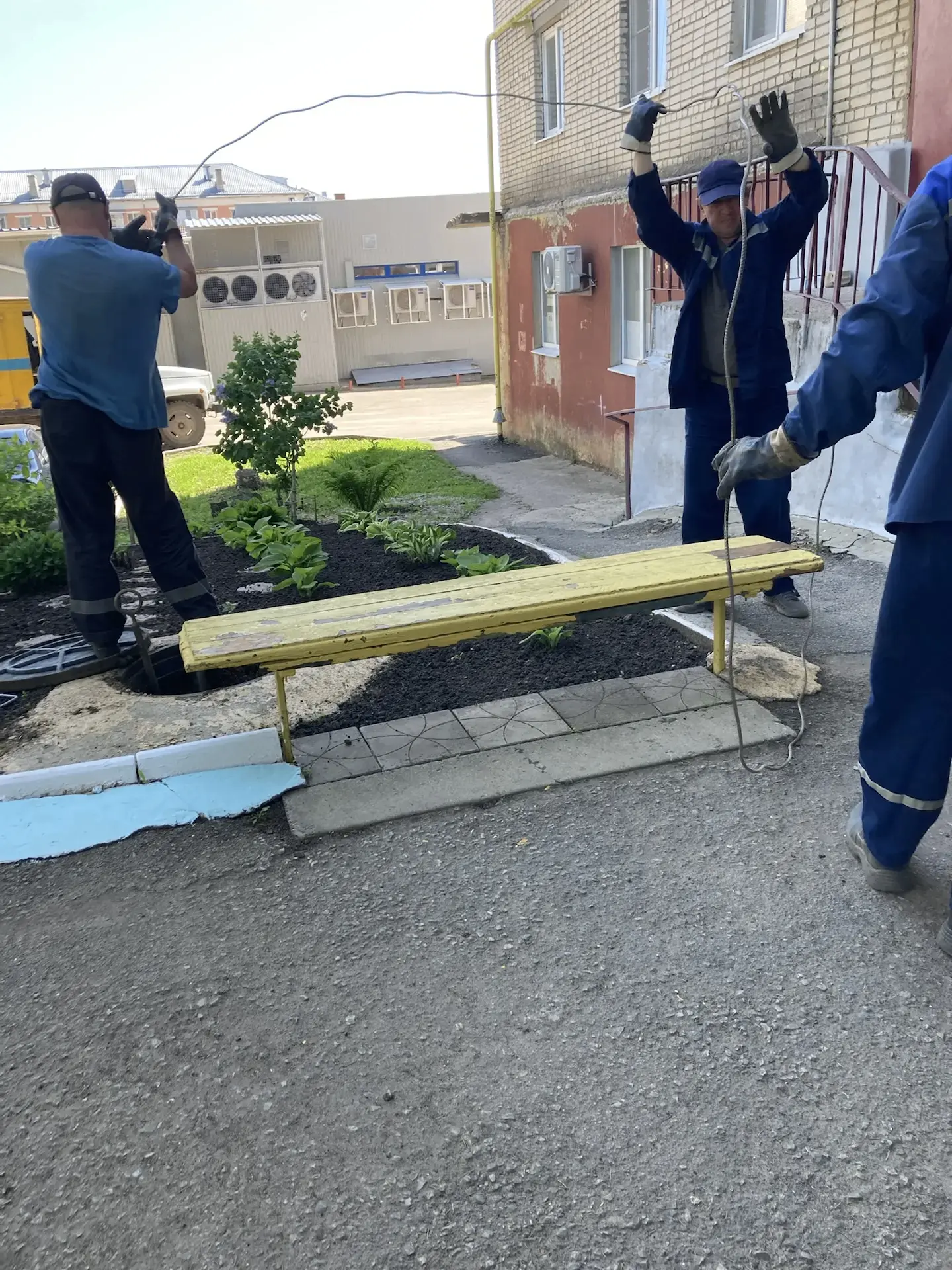 Устранён засор канализационной линии в районе дома 54 по ул. Комсомольская