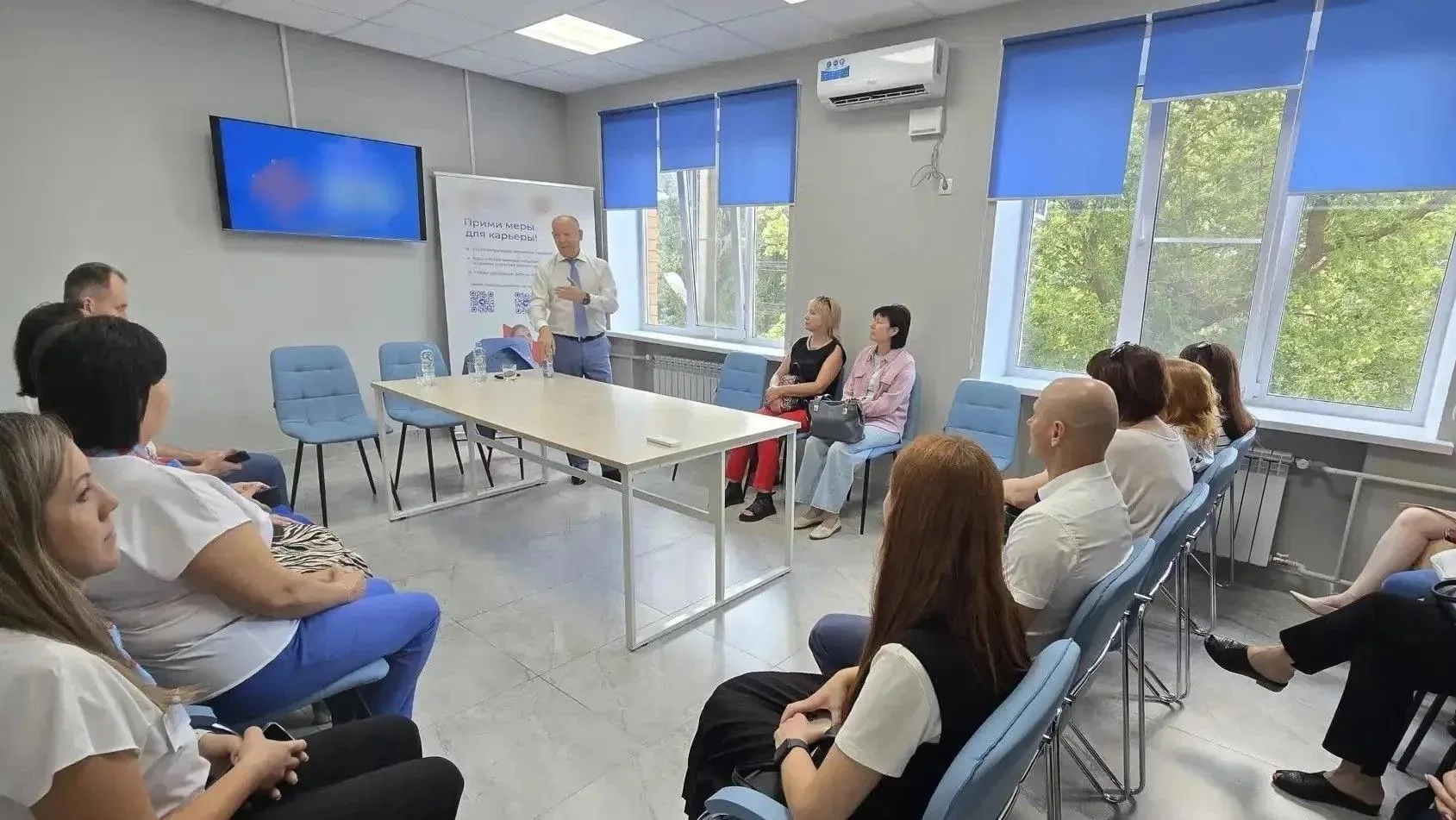 🏥 Спецпредставитель губернатора посетил Дубовский район
