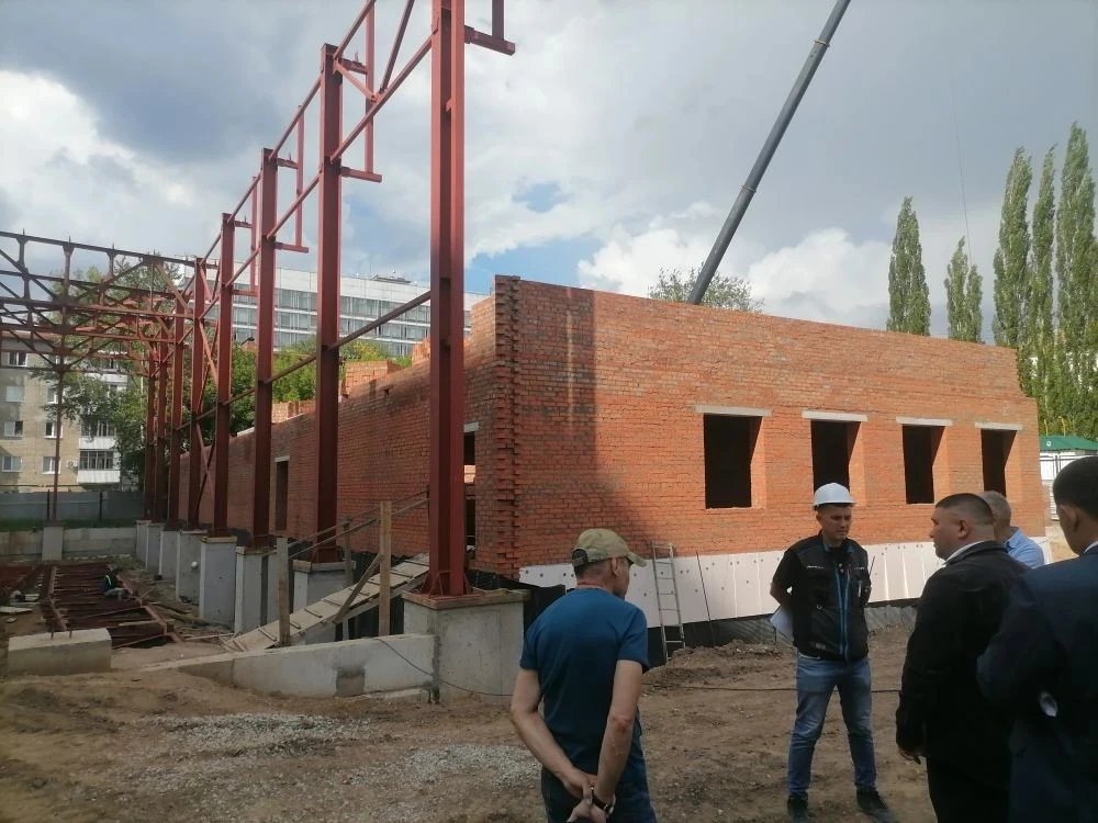 Идёт полным ходом! 🏗️


В микрорайоне Инорс вовсю кипит работа — строительство нового здания спорти