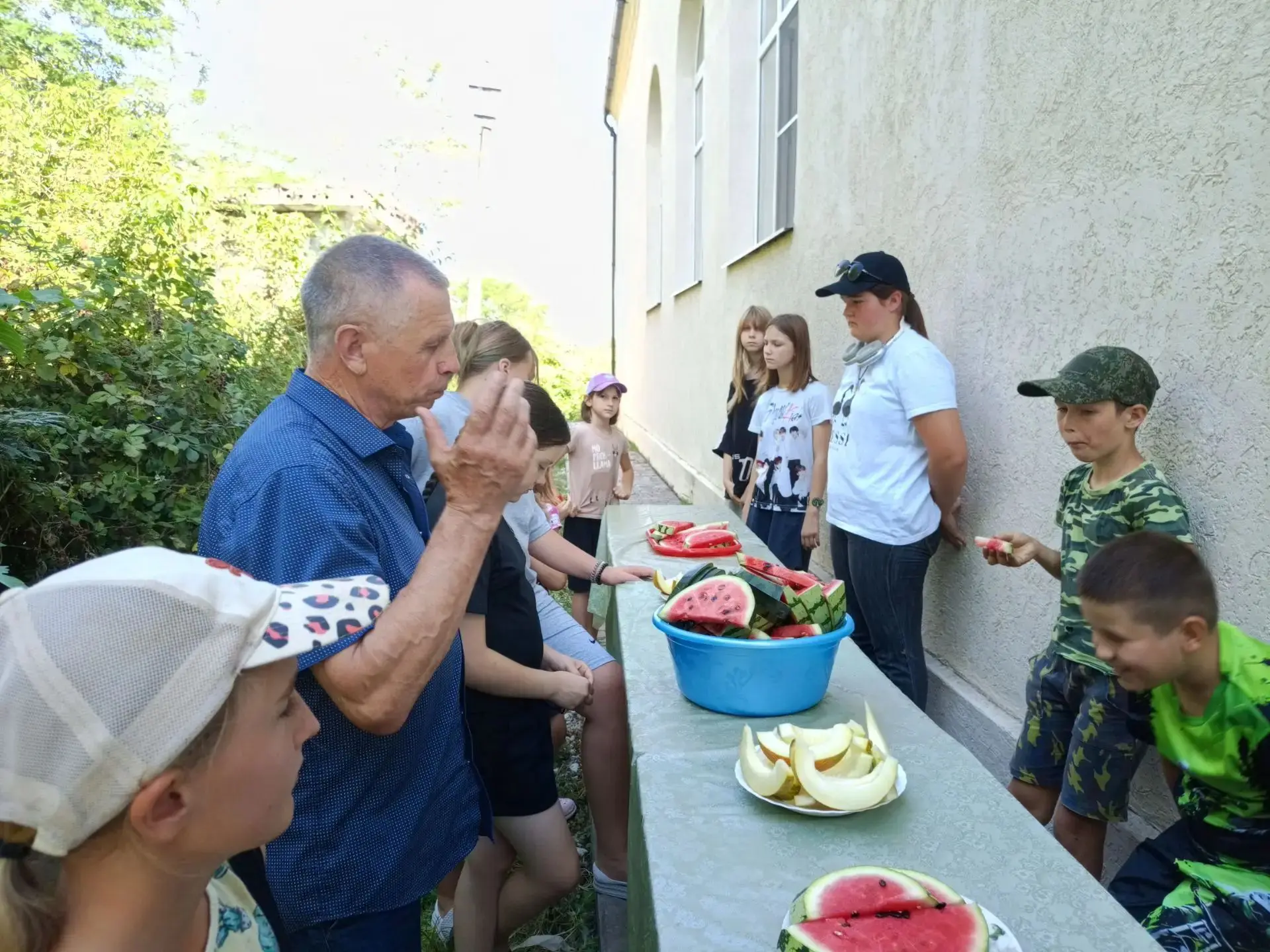В клубе х. Кувичинский провели праздник, посвящённый кубанскому арбузу "Зелёный полосат...