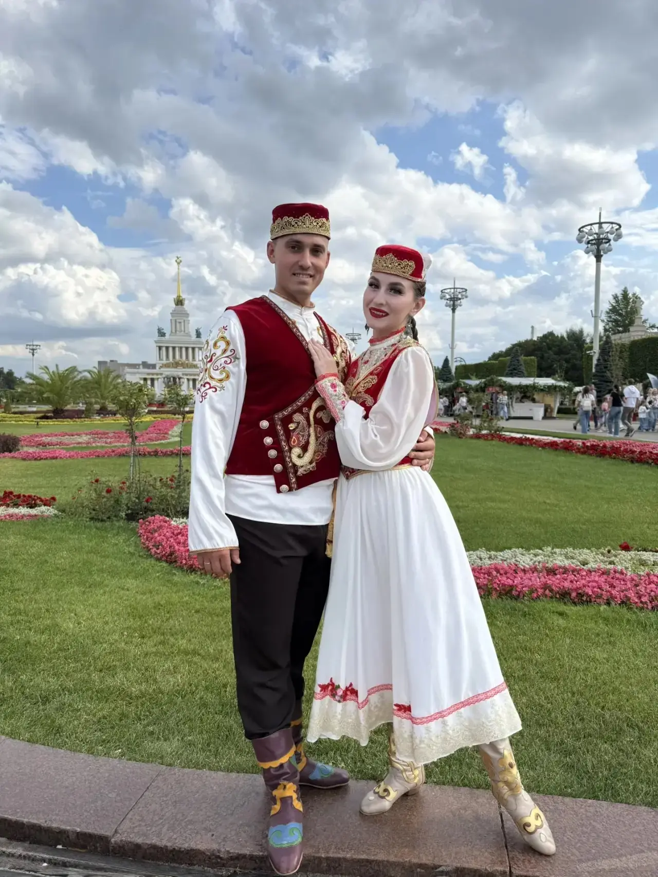 Бүген ансамблебезнең балет артисты, бар яклап та талантлы, уңган-булган егетебез НУРШАТ...