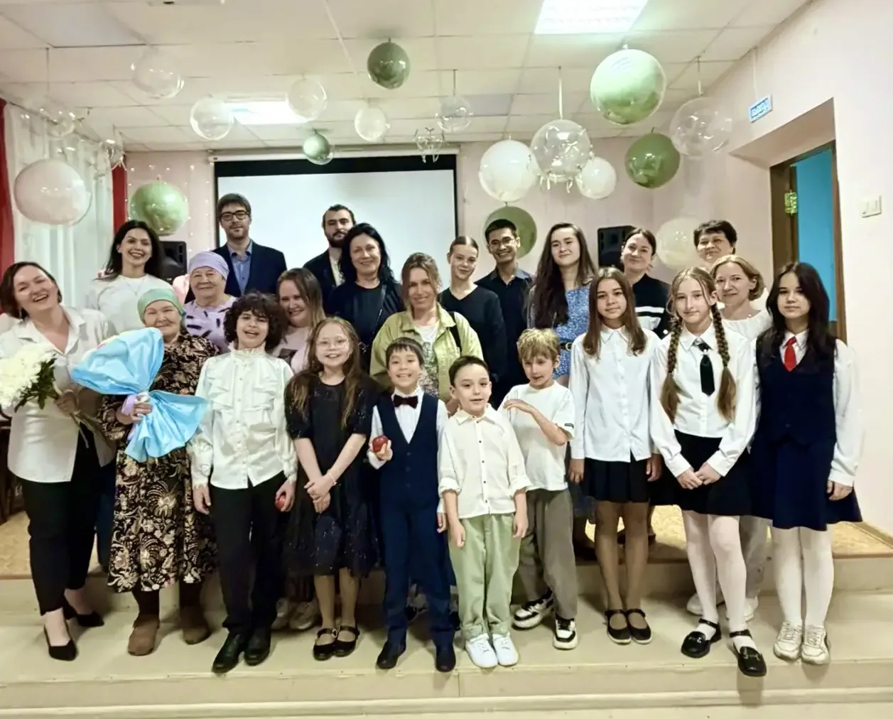 🤩26 мая в Детской музыкальной школе №18 им. М. Музафарова состоялся концерт хорового о...