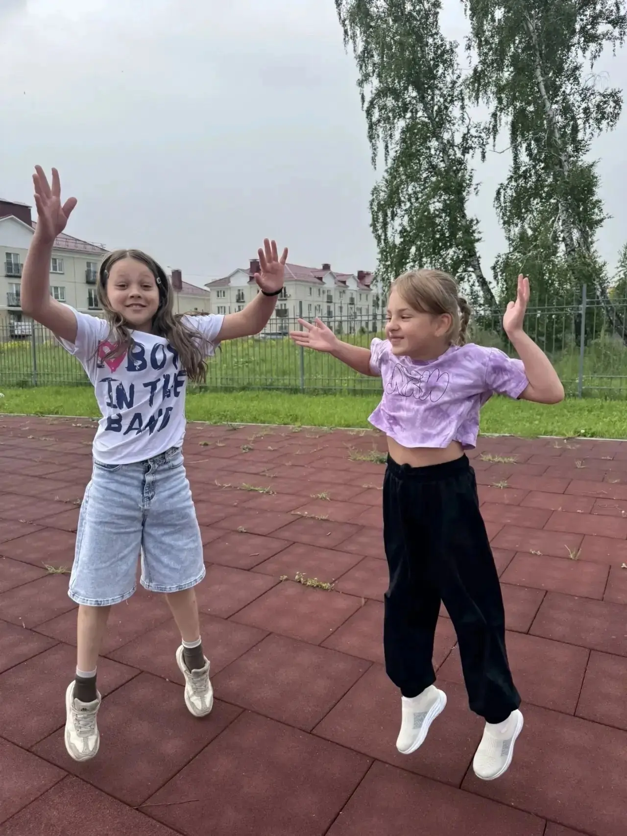 🌈 Идеальный день в «Славном городке»: играли, шалили и счастливы
Сегодня в нашем лагере не было стр