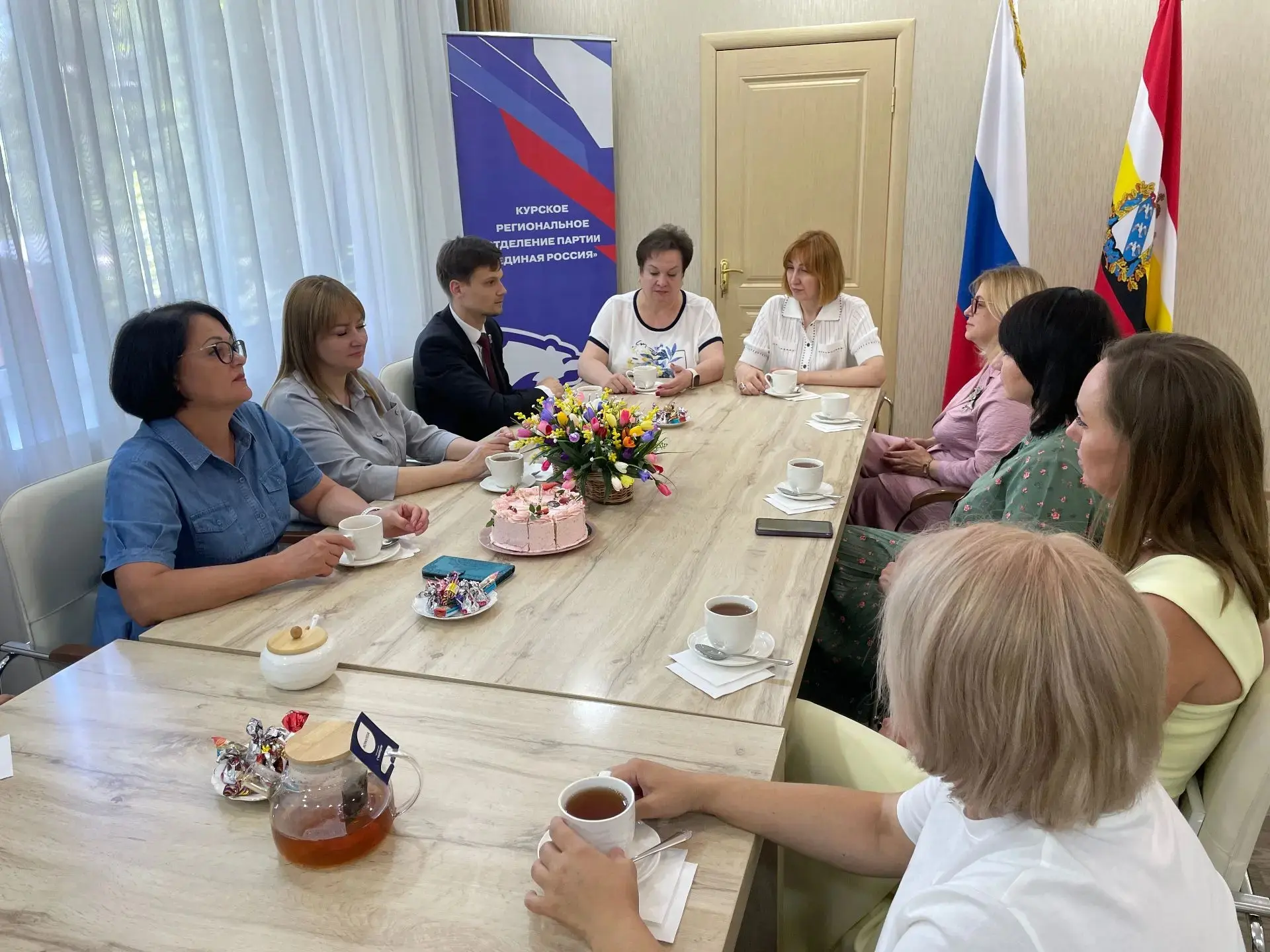 🙌Руководитель партийной фракции в Курском городском собрании Елена Беседина поблагодар...