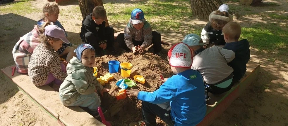 Сегодня 14.04.2026 г., в МБДОУ ДС N11 с. Луговское была проведена интересная игра- заня...