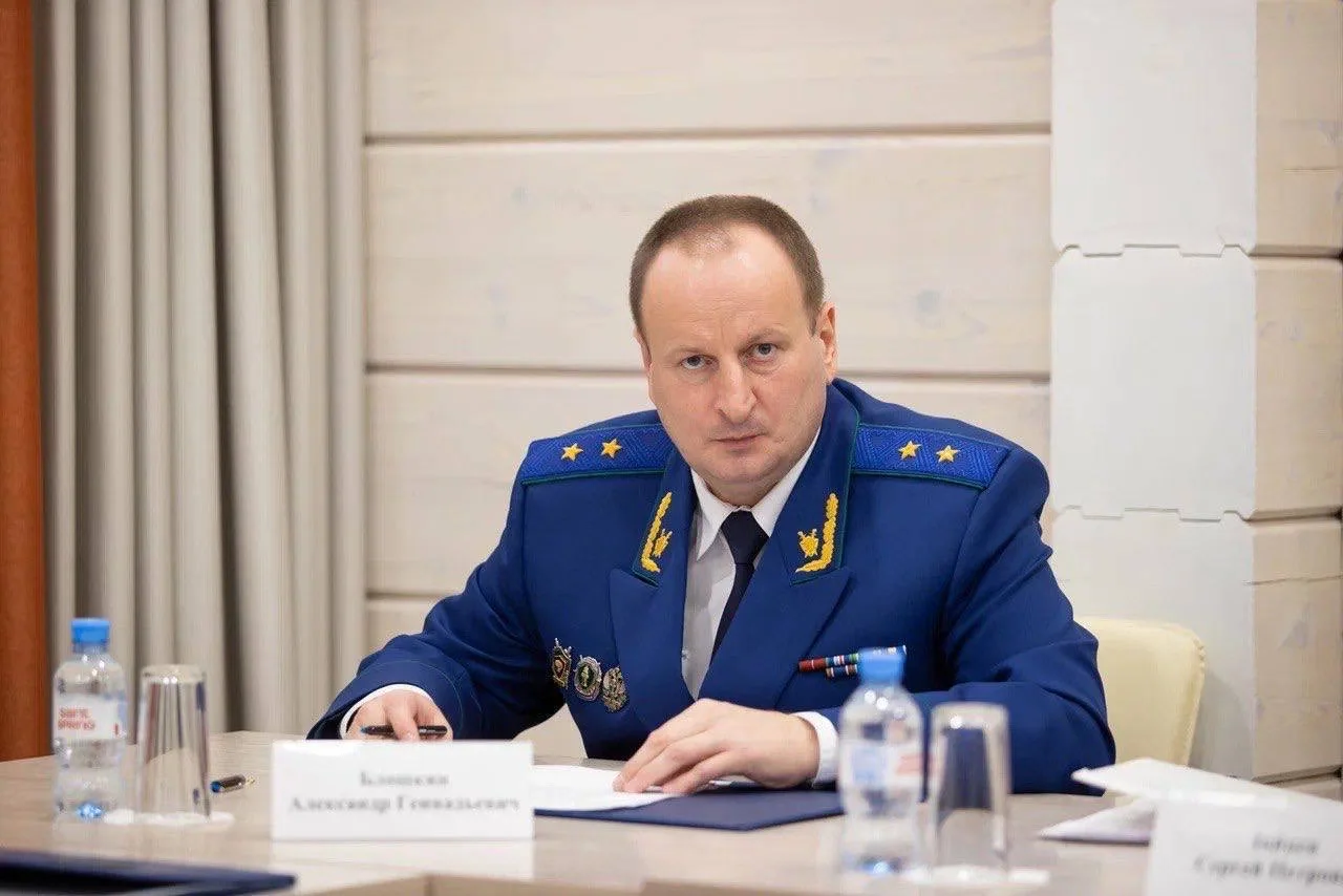 Совместно с заместителем Генерального прокурора Российской Федерации Сергеем Зайцевым, губернатором 