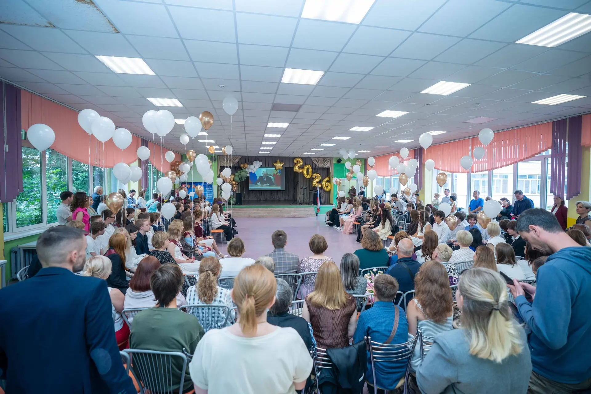 Уважаемые коллеги, родители и дорогие выпускники! 🎓

Вчера, 3 июля, мы торжественно вручили аттеста