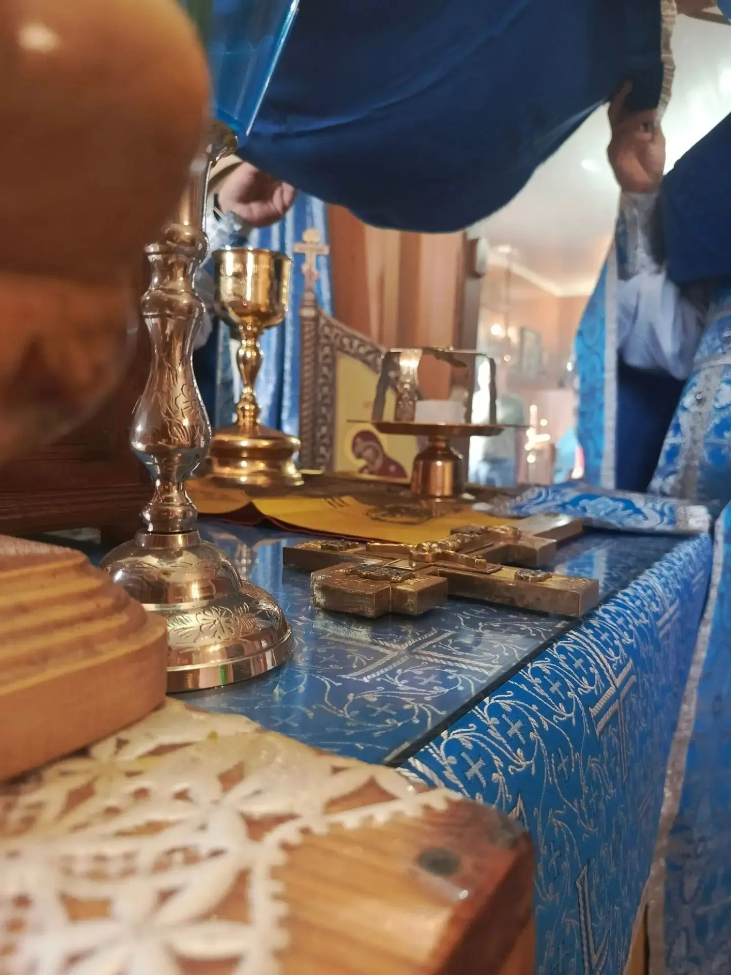 🙏 Фотографии из АЛТАРЯ с сегодняшнего богослужения.