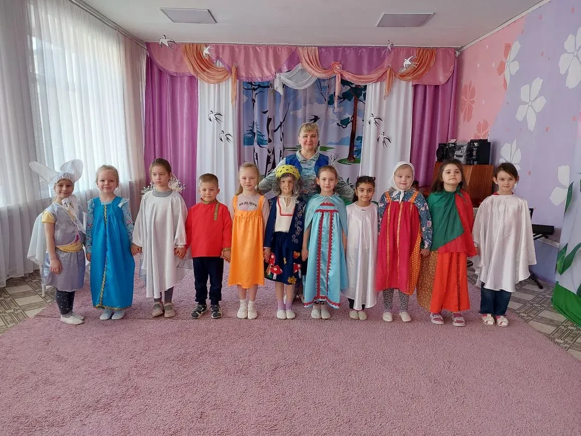 🎭В честь Дня театра, юные таланты из объединения "Маленькие артисты" под чутким руково...