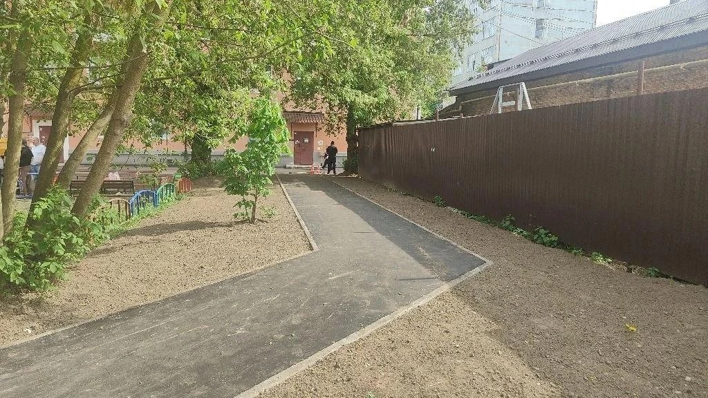 🏡 Во дворах Богородского округа наводят красоту: где уже работают?    Рассказываем, какие дворы прео