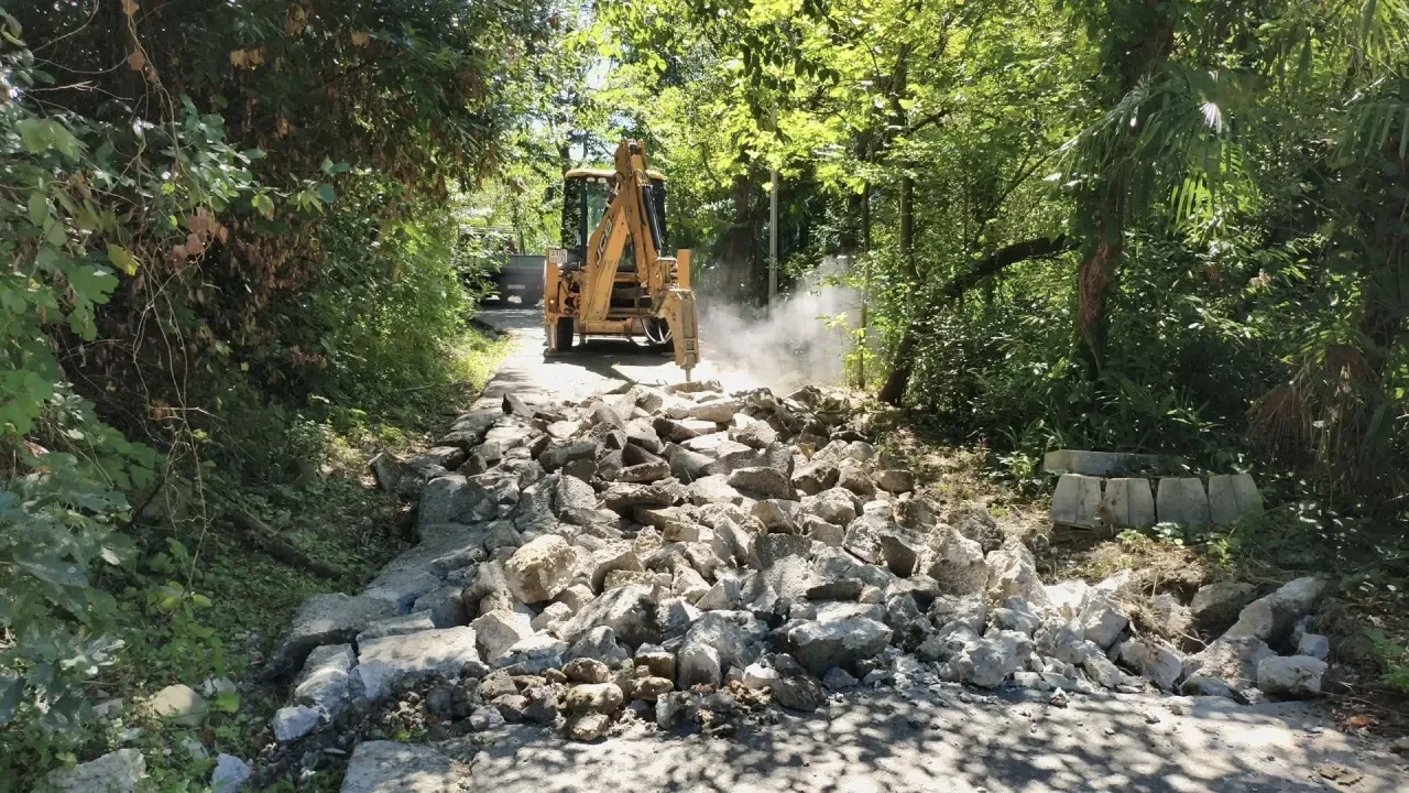 🚧 Ремонт дороги в районе Большого Ахуна