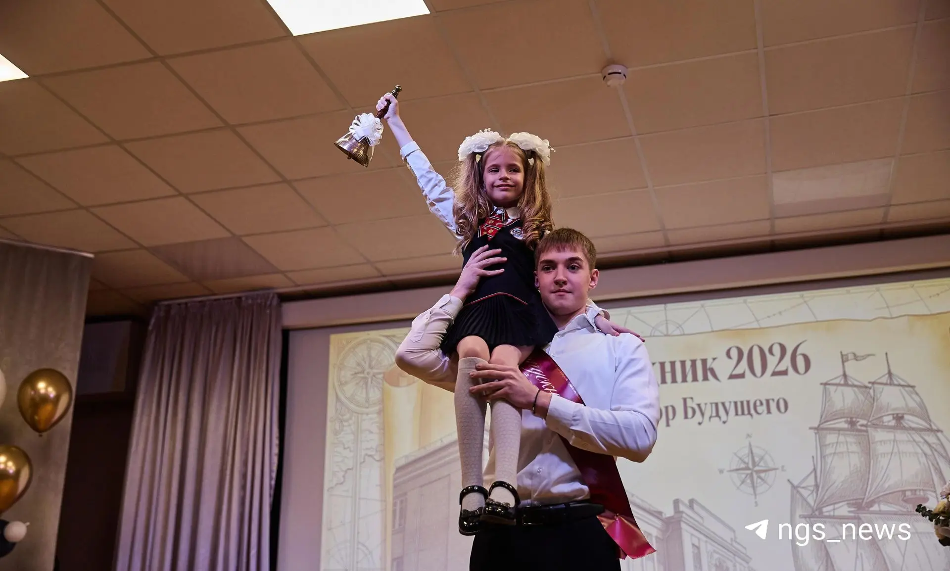 Вальс и трогательная песня 💔