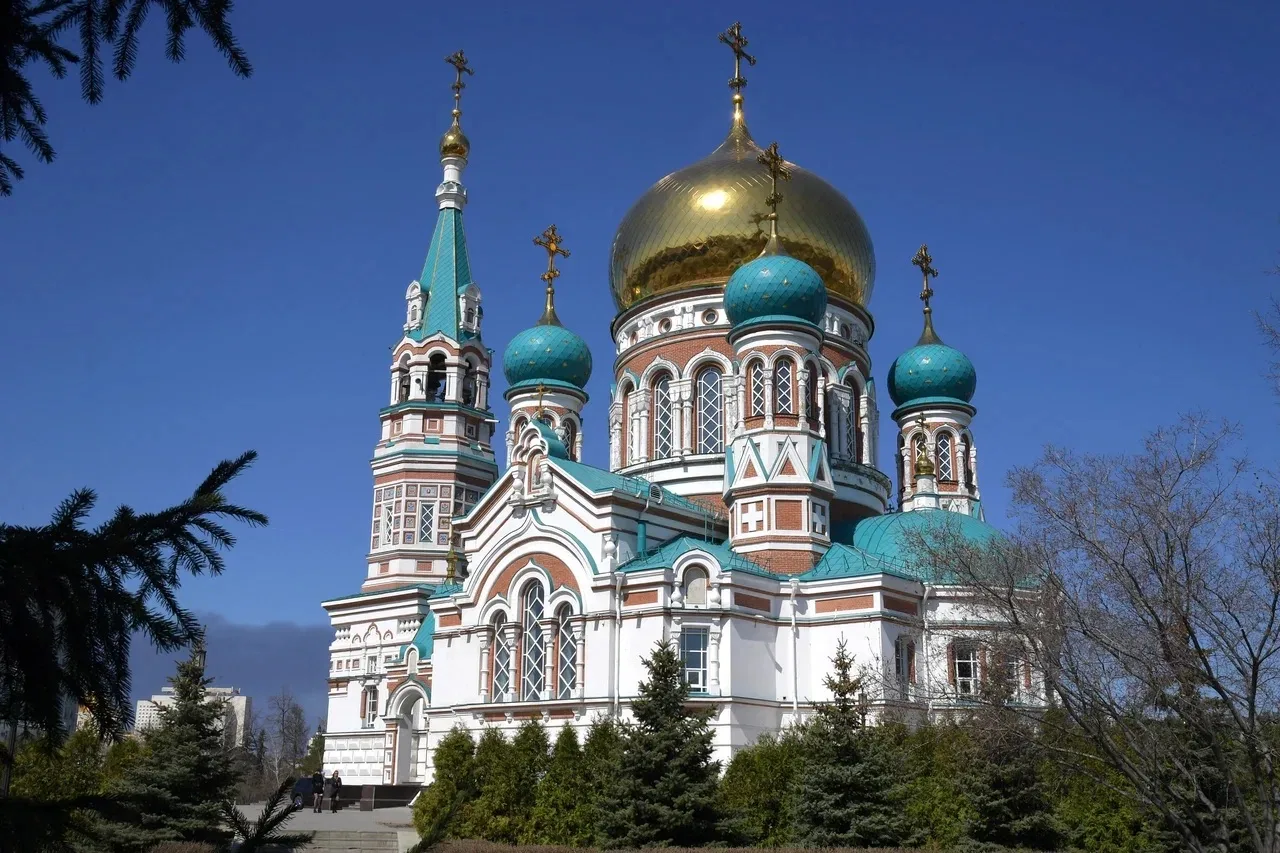 Провели совещание по подготовке к 20-летию воссоздания Успенского кафедрального собора,...