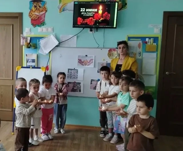 Тематическая беседа на тему «День памяти и скорби»
Цель:
Воспитывать чувство патриотизма у детей дош