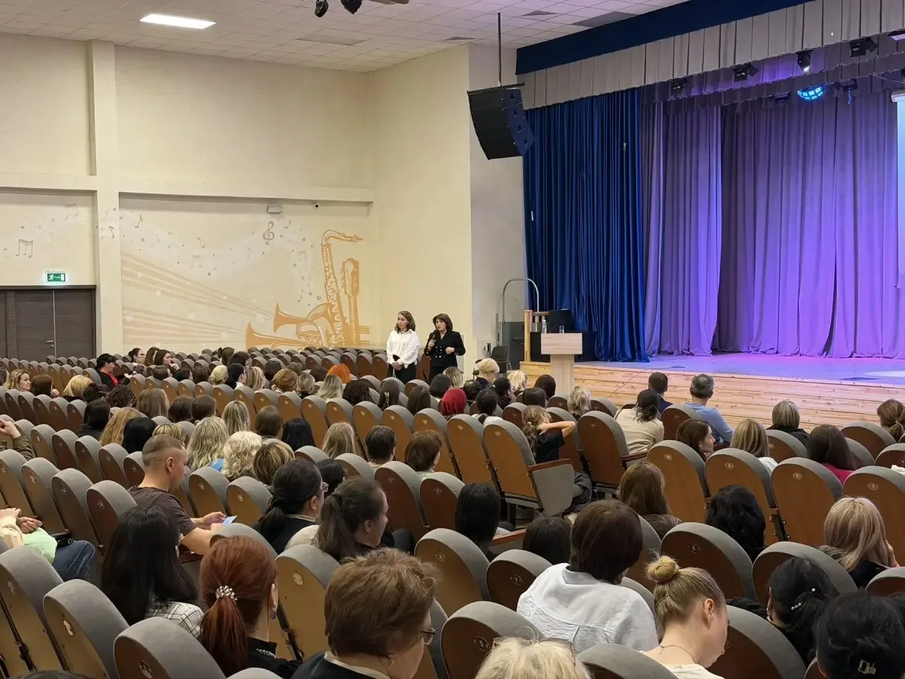 🚀 Итоги важного дня: общешкольное родительское собрание и дегустация!   В нашей гимназии прошло насы