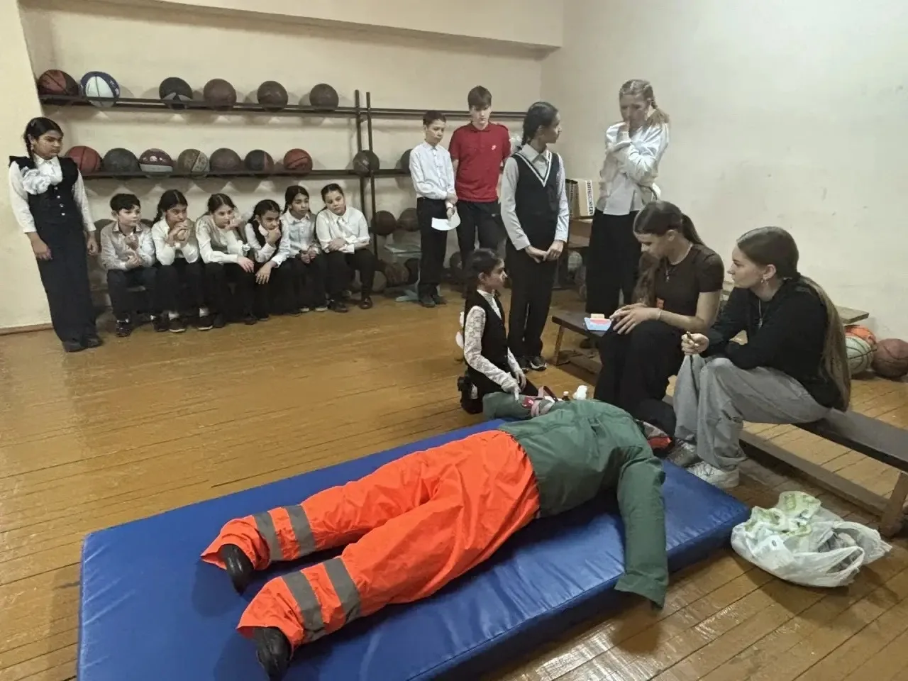 ДНЕВНИК ЗАРНИЦЫ 2.0        Школьный этап ⚡️  ✨ В пятницу 20 марта команды учащихся 4-х классов прошл